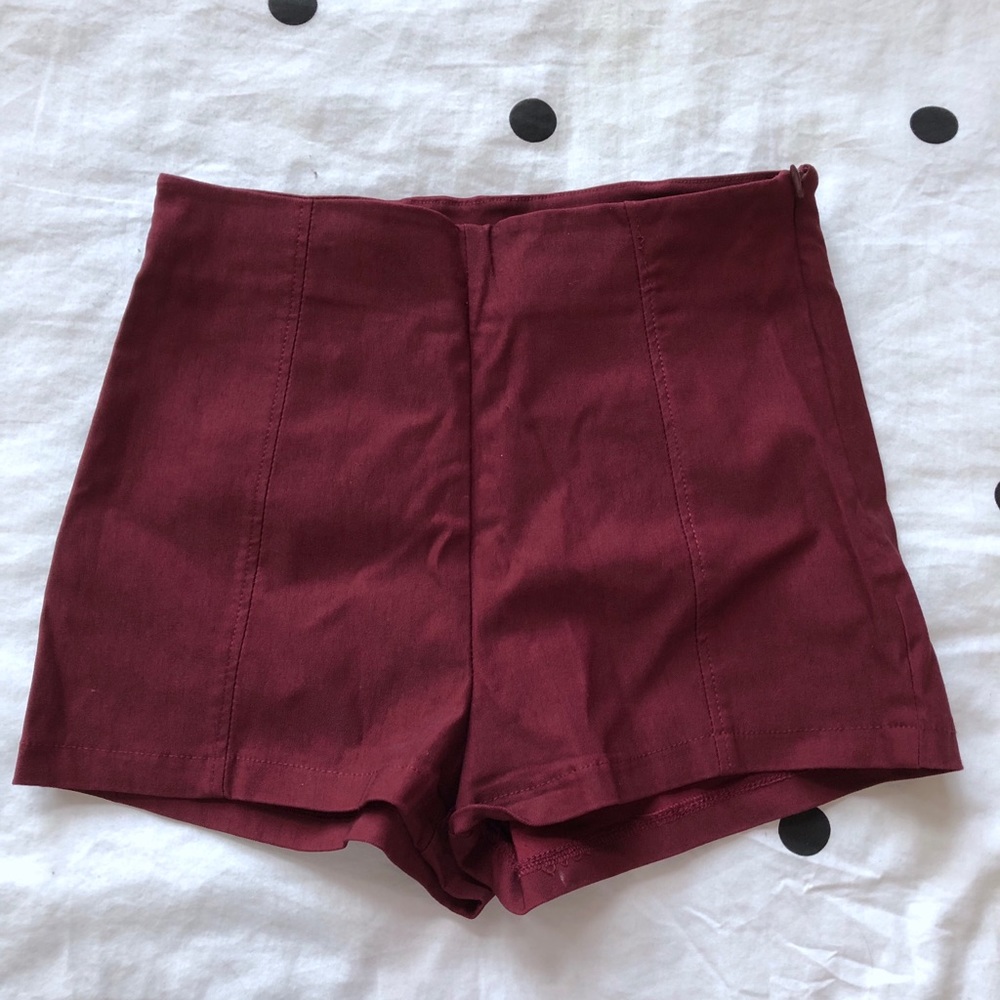 High waist burgundy shorts